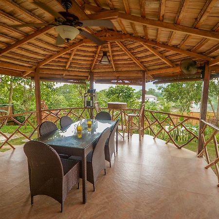 Hilltop Pool And Villa Puerto Princesa ภายนอก รูปภาพ