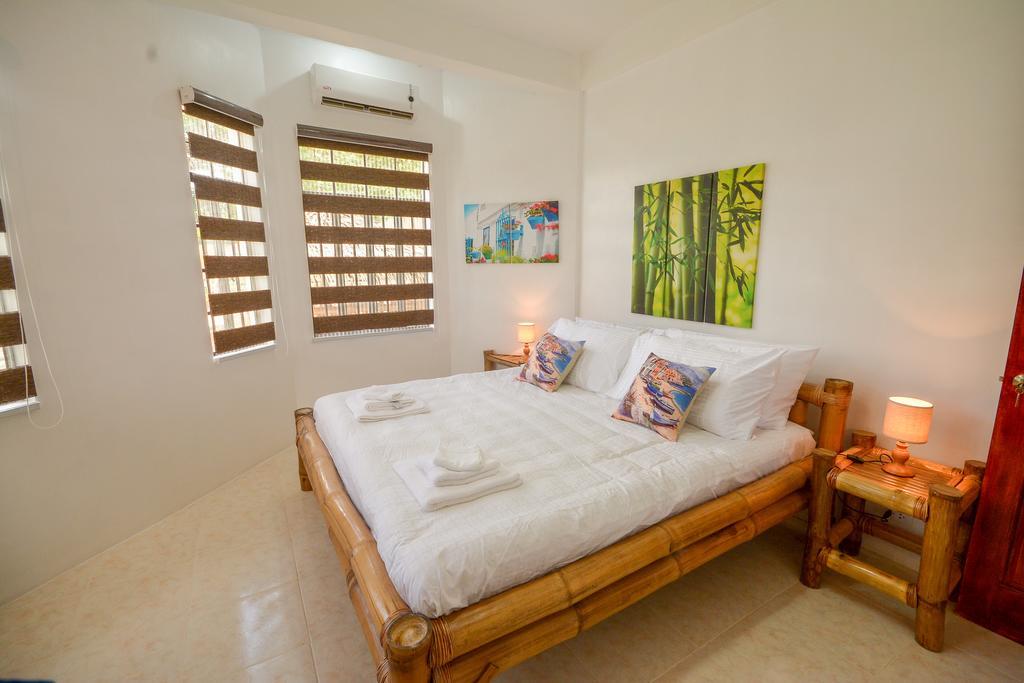 Hilltop Pool And Villa Puerto Princesa ภายนอก รูปภาพ