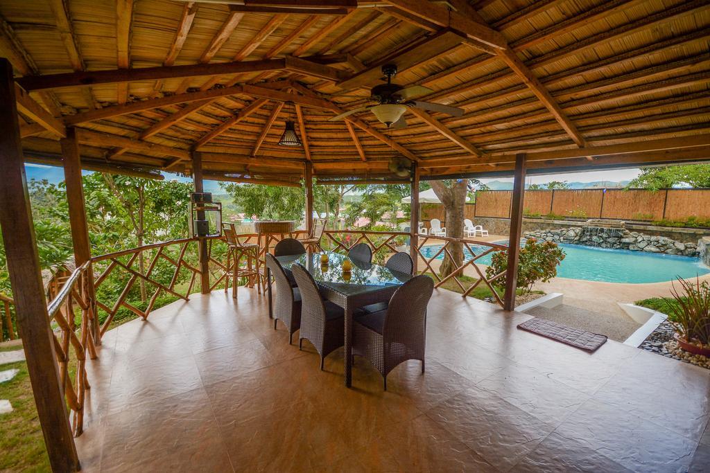 Hilltop Pool And Villa Puerto Princesa ภายนอก รูปภาพ