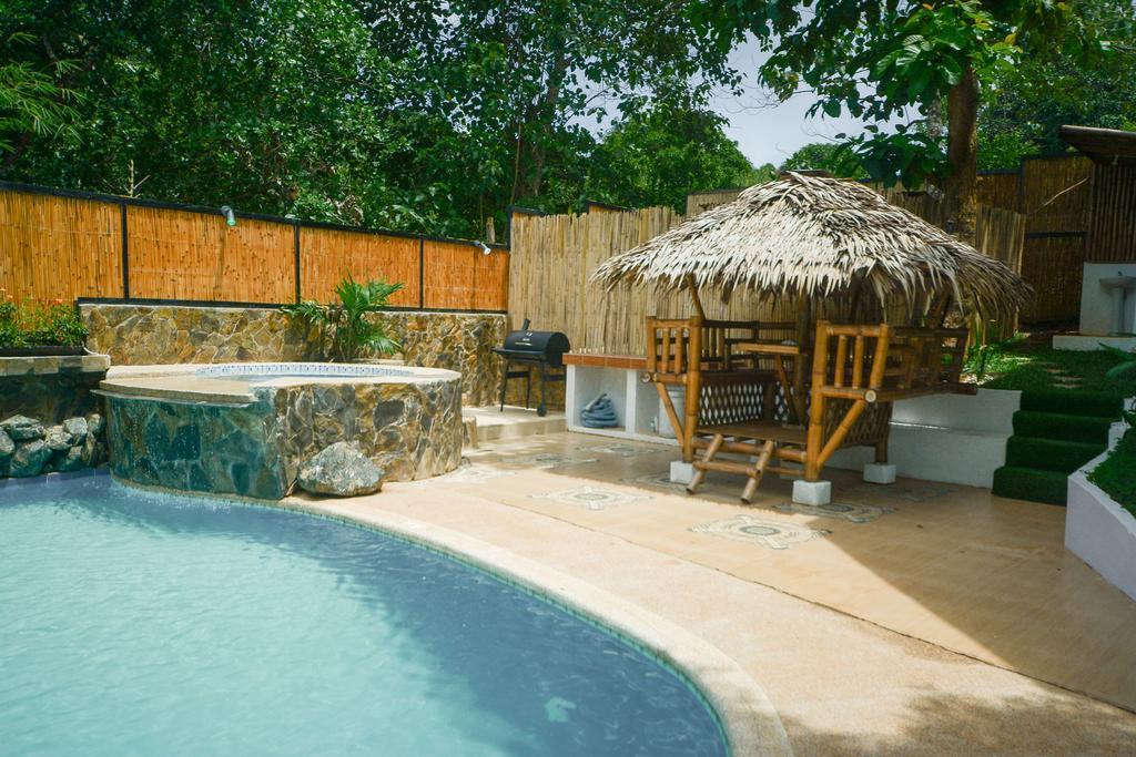 Hilltop Pool And Villa Puerto Princesa ภายนอก รูปภาพ