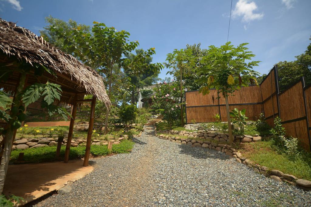 Hilltop Pool And Villa Puerto Princesa ภายนอก รูปภาพ