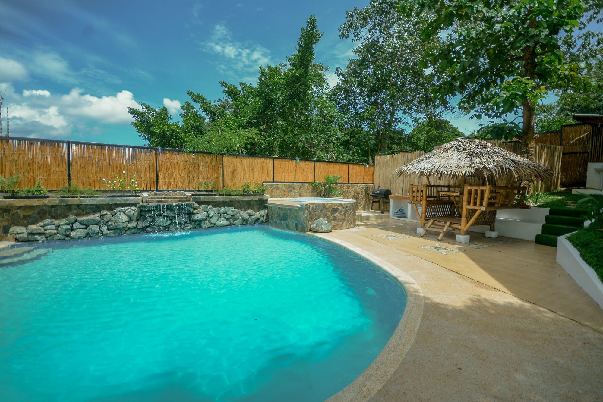 Hilltop Pool And Villa Puerto Princesa ภายนอก รูปภาพ