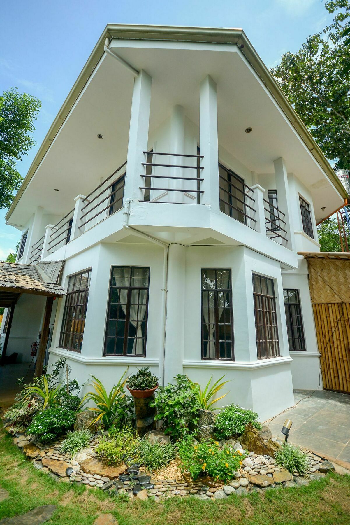 Hilltop Pool And Villa Puerto Princesa ภายนอก รูปภาพ